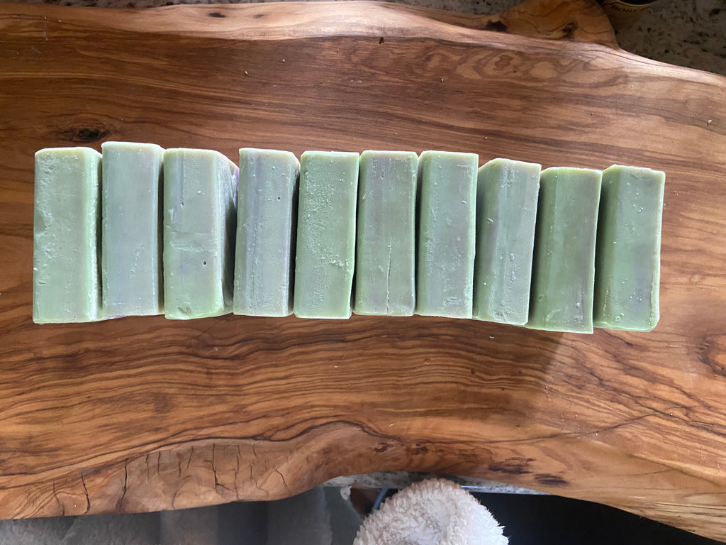 Handcrafted Soap Bar Clover Meadow, Lavender Cedarwood Aroma, Nourishing Tallow Formula